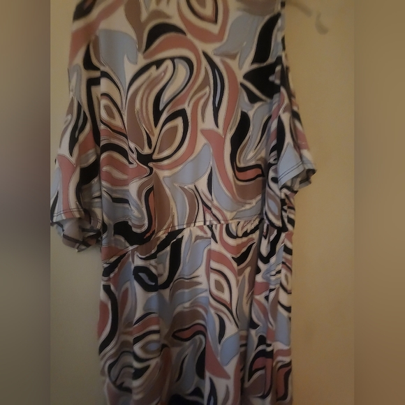 Cato's Cold Shoulder Blouse  Size XL - Picture 2 of 5